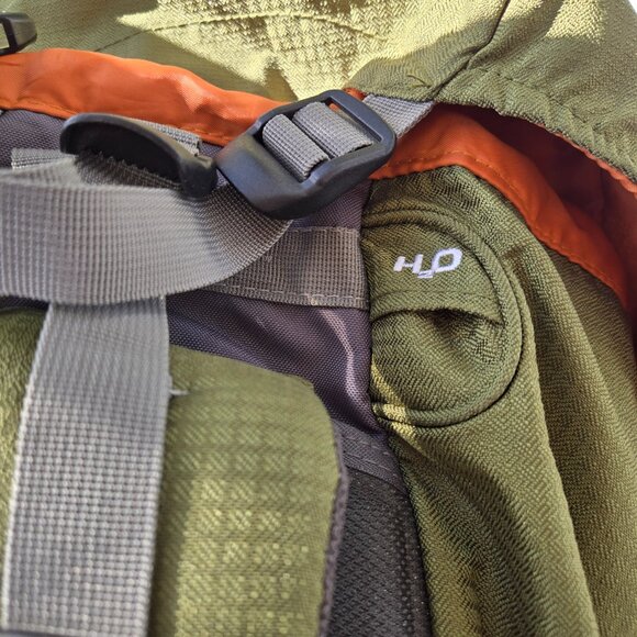 High Sierra Summit 45 Green and Gray Internal Frame Backpack - Picture 8 of 11